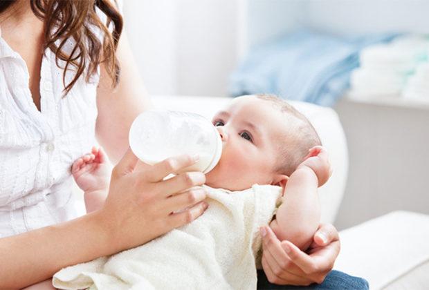 Les meilleurs mélanges contre la constipation et les coliques pour les nouveau-nés